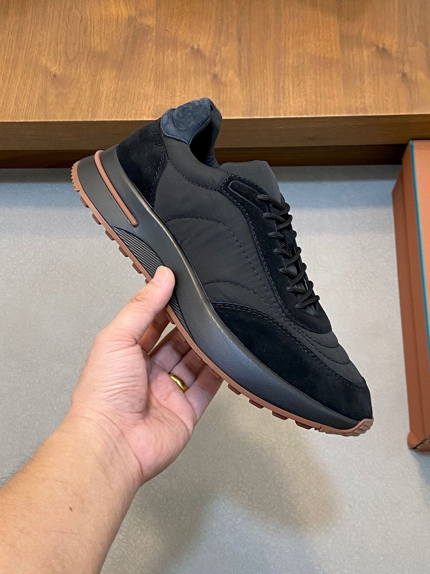Cowhide Stitching Contrast Color Matching Fashionable Breathable Versatile Men's Sports Shoes