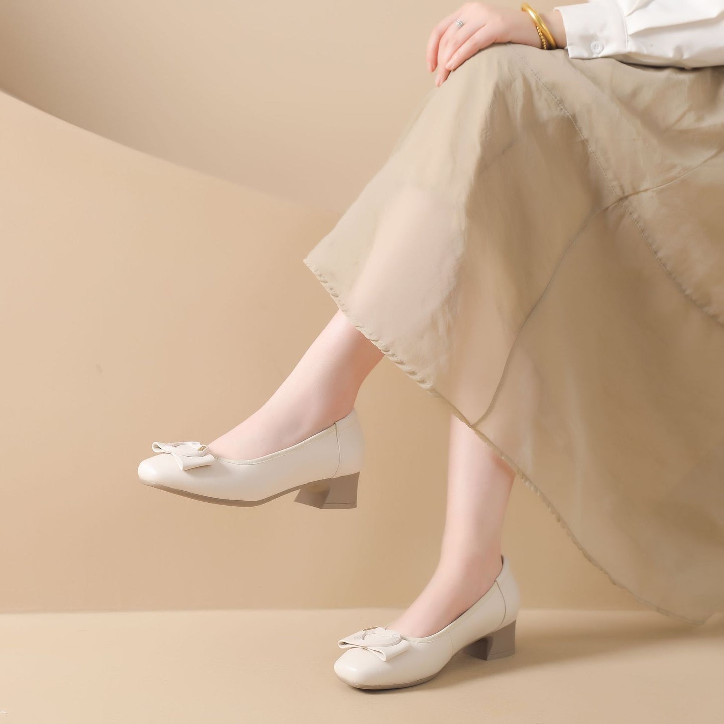 Women's Buckle Low Top Shallow Mouth Mother Women's Fashion Shoes