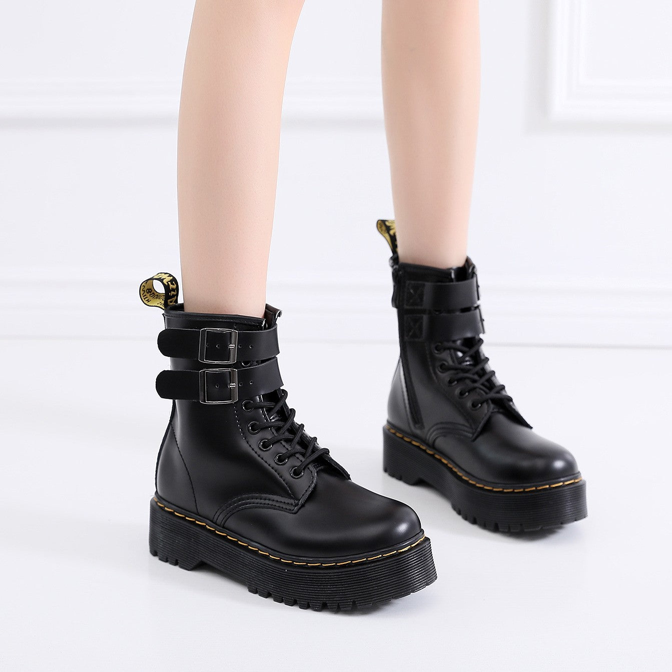 Women's Double Buckle Thick Bottom Martin Side Zipper Hasp Ankle Women's Leather Boots