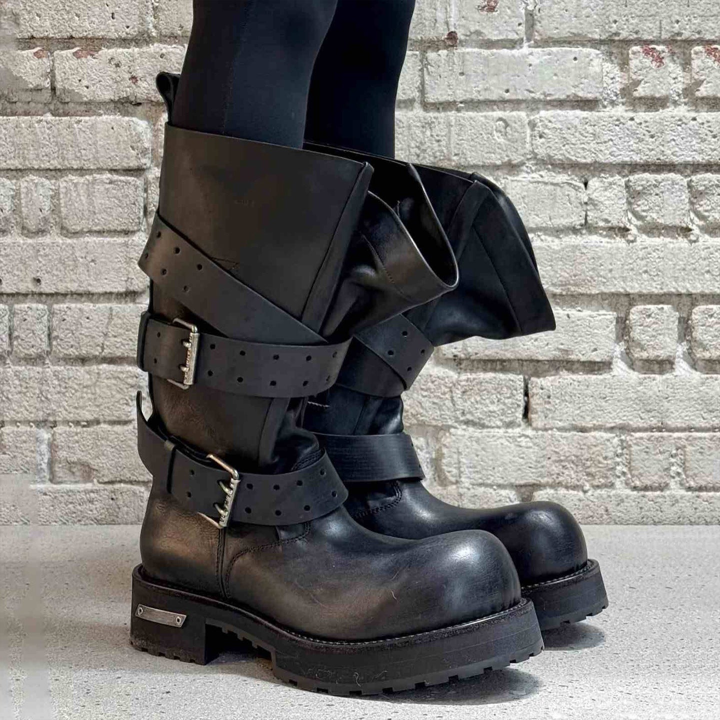 Women's Buckle Poison Big Head Drawstring Tube Circumference Thick Bottom Women's Leather Boots