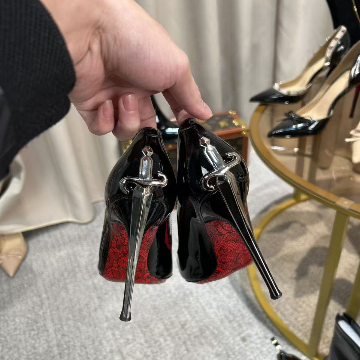 Women's Sharp Sword Metal Pointed Stiletto Not Tired Feet Women's Fashion Shoes