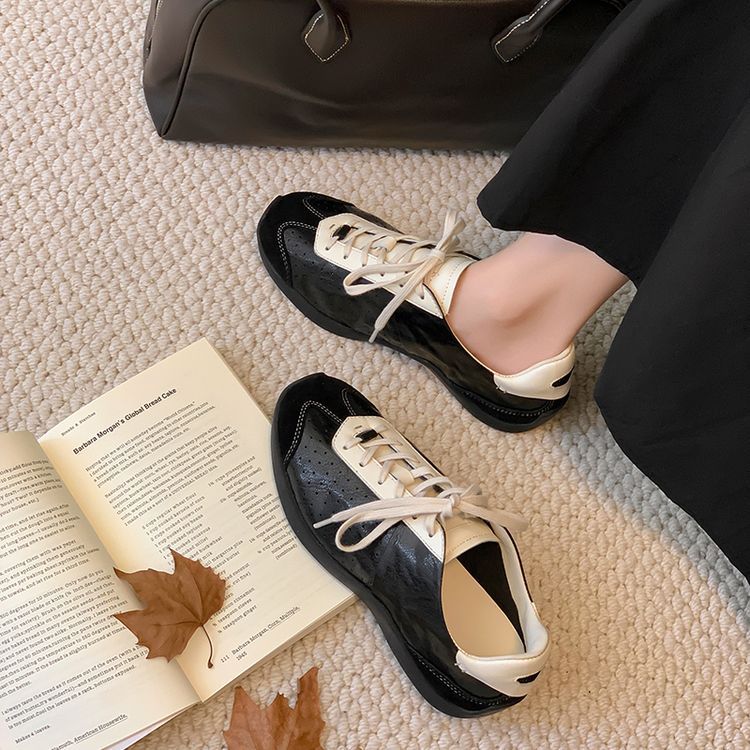 Women's Sheepskin German Training Platform Flat Top Layer Women's Casual Shoes