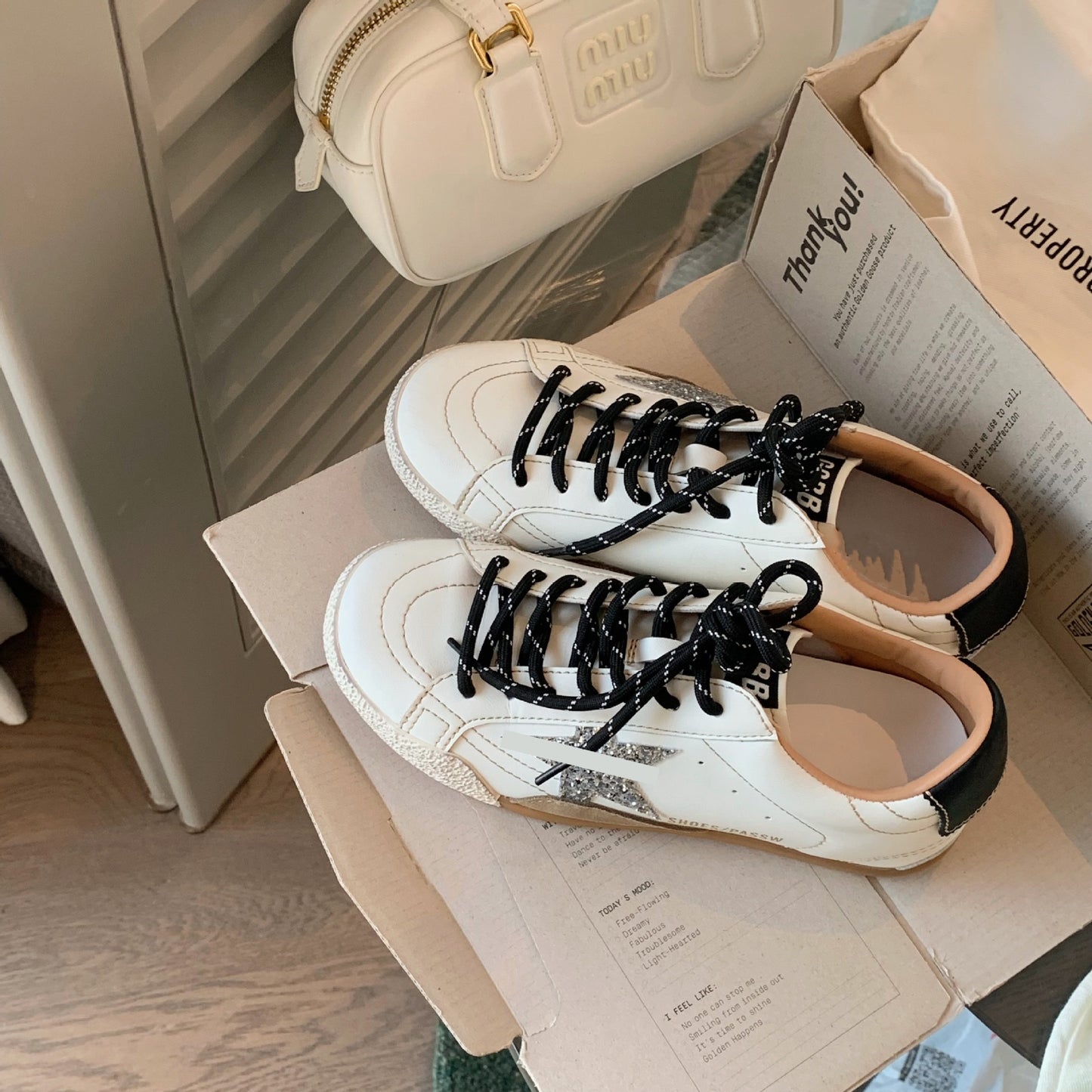 Women's Distressed Little Dirty Korean Style White Women's Casual Shoes