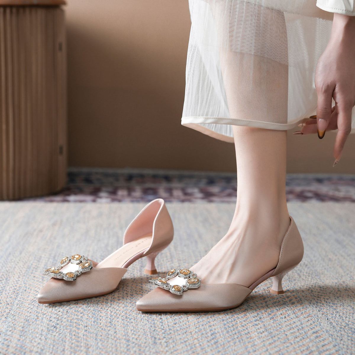 Women's Rhinestone Buckle Low Wedding Pointed Stiletto Women's Fashion Shoes