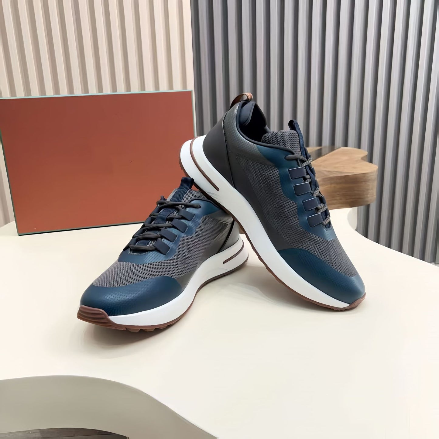 Mesh Cowhide Stitching Matching Fashionable Breathable Men's Sports Shoes