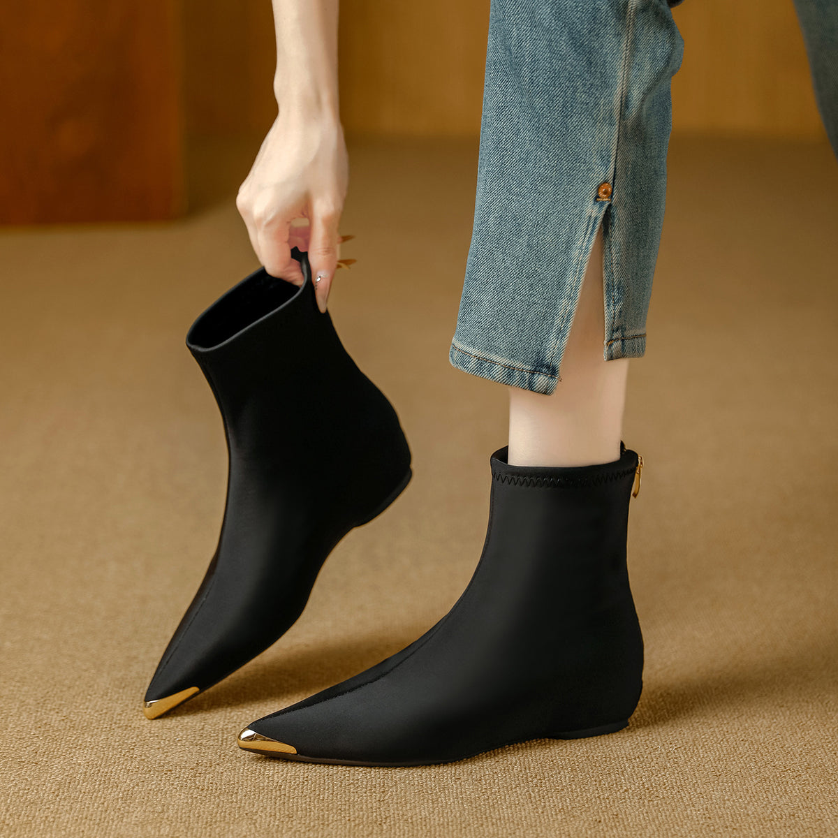 Height Increasing Female Metal Pointed Toe Stretch Thin Women's Leather Boots