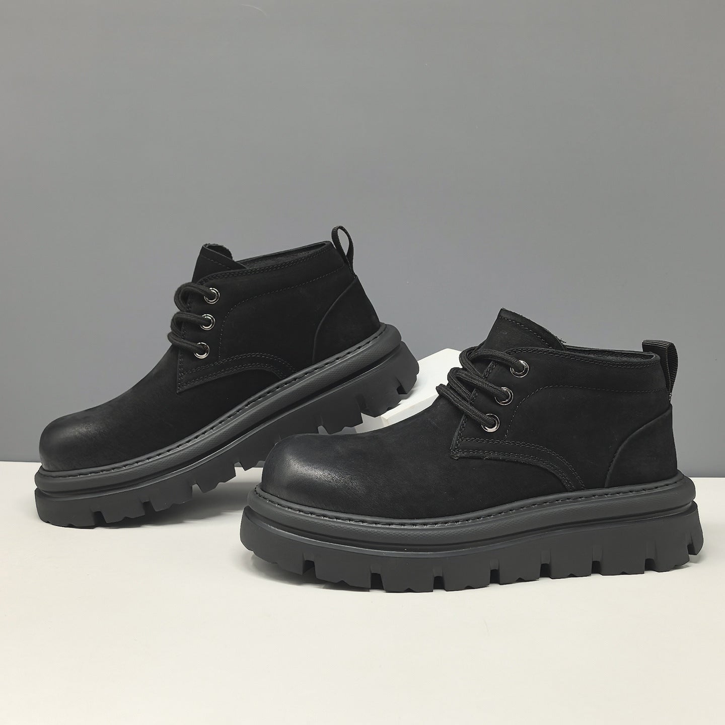 Men's Top Layer Cowhide Outdoor Low-cut Martin Men's Leather Boots