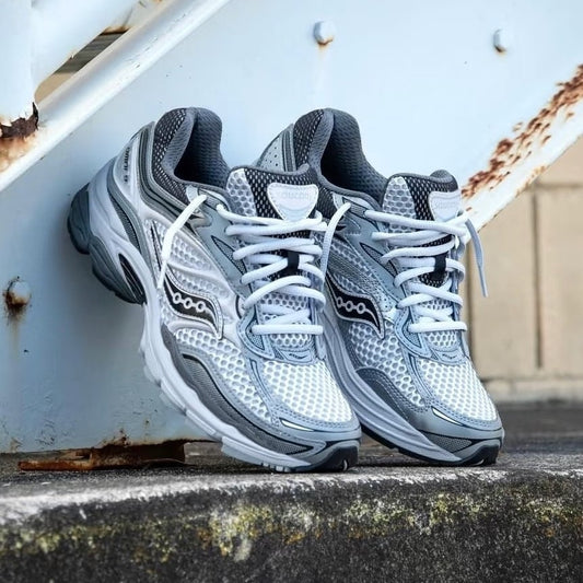 Women's & Men's Full Engine Outdoor Running Thick Bottom Men's Sports Shoes