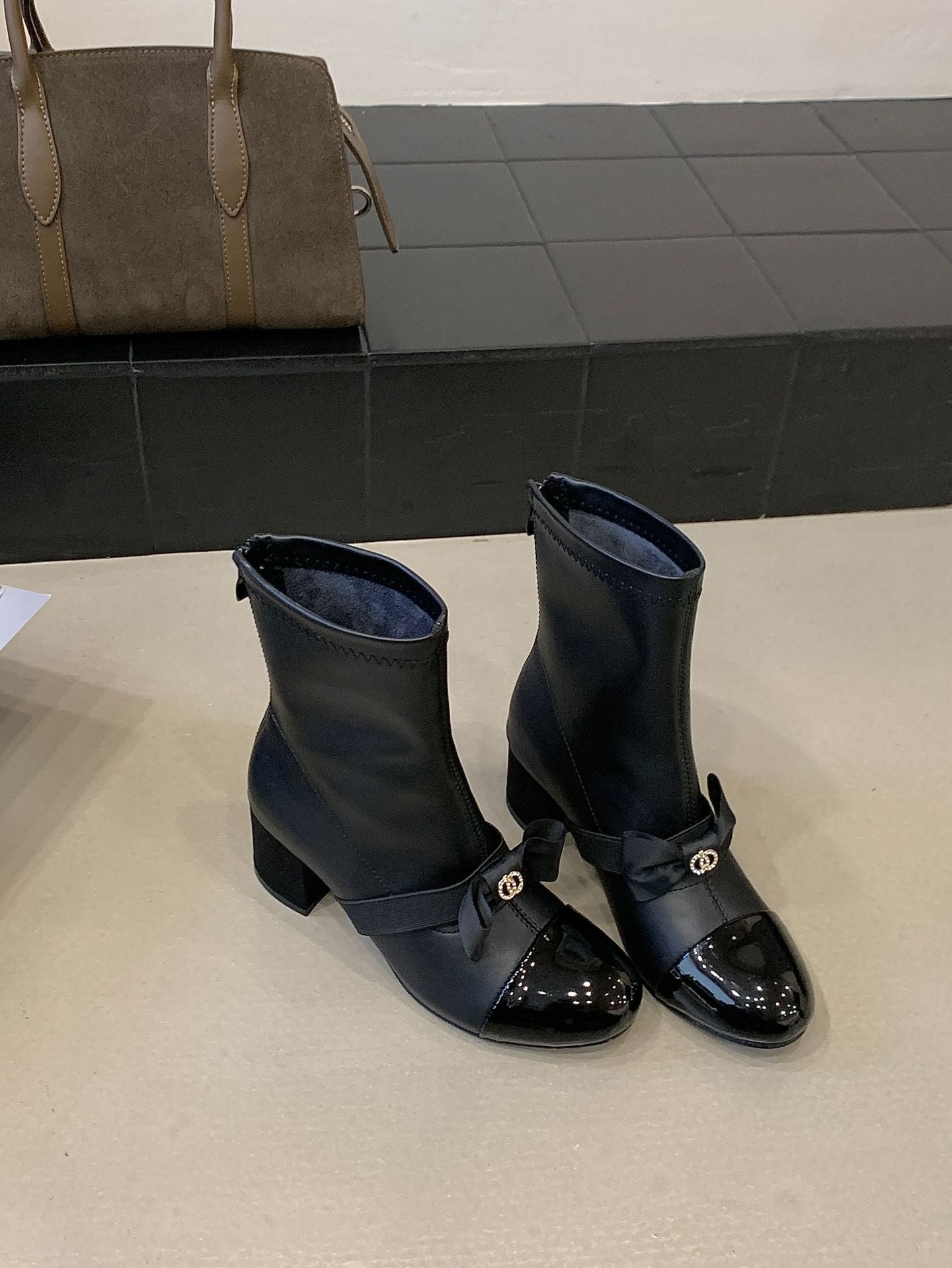 Women's Style French Bow Color Block Chunky Princess Wind Chain Chelsea Boots