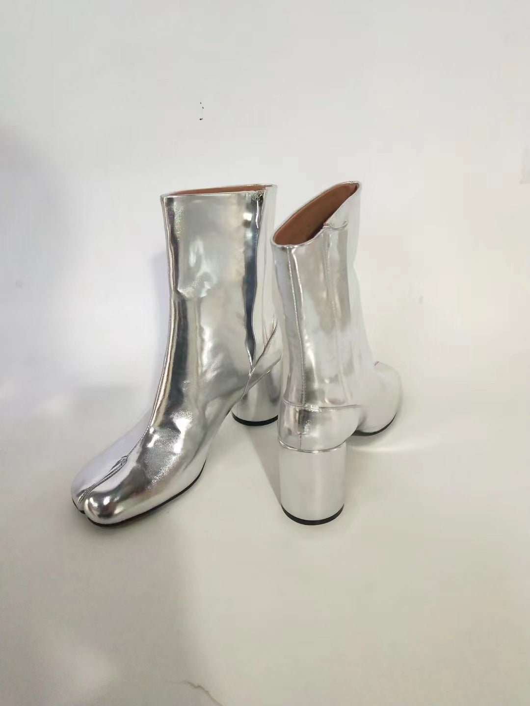 Women's Toe Slimming Chunky High Fashion Low Sleeve Women's Leather Boots
