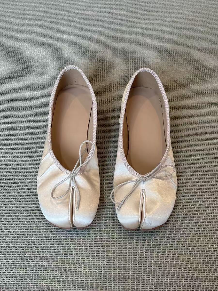 Style French Vintage Bow Split Toe Shallow Mouth Women's Fashion Shoes