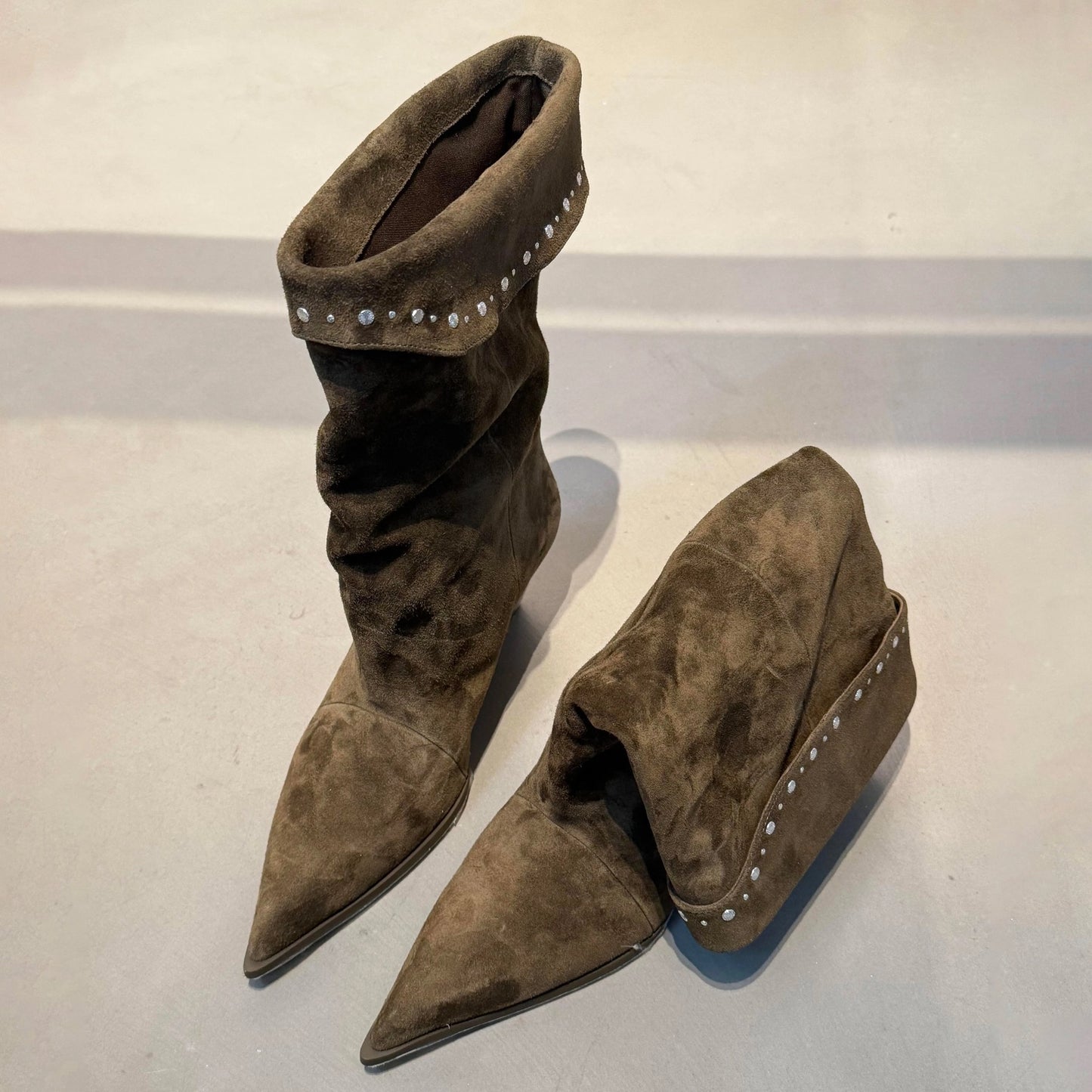 Rivet Suede Wedge Pointed Toe Skinny Western Cowboy Female Heels