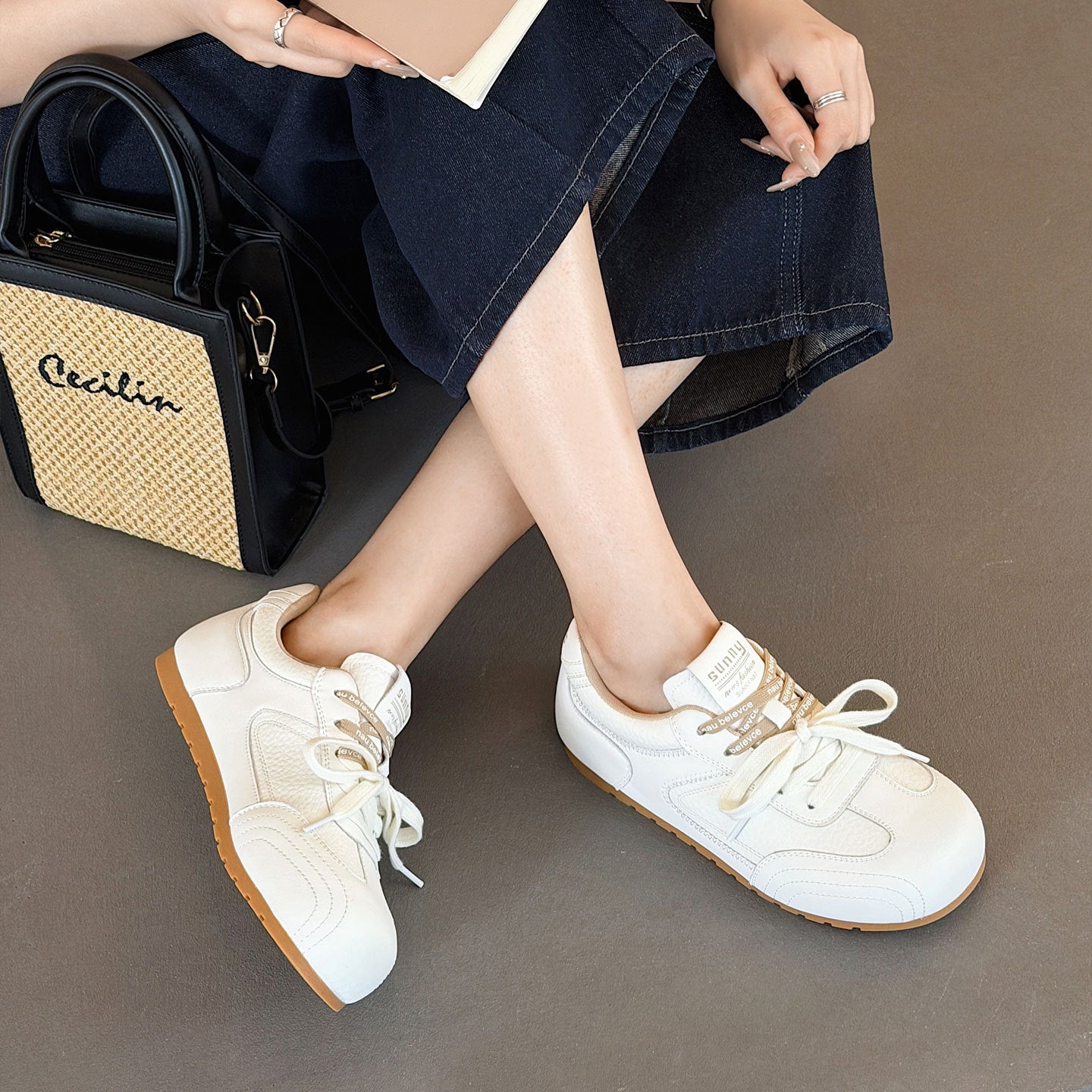 Women's Soft Sole Genuine Clown Cute Spring Double Ribbon Women's Sports Shoes