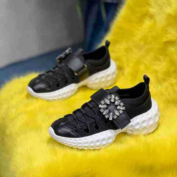 Women's Series Square Diamond Buckle Breathable Mesh Thick Bottom Sneakers