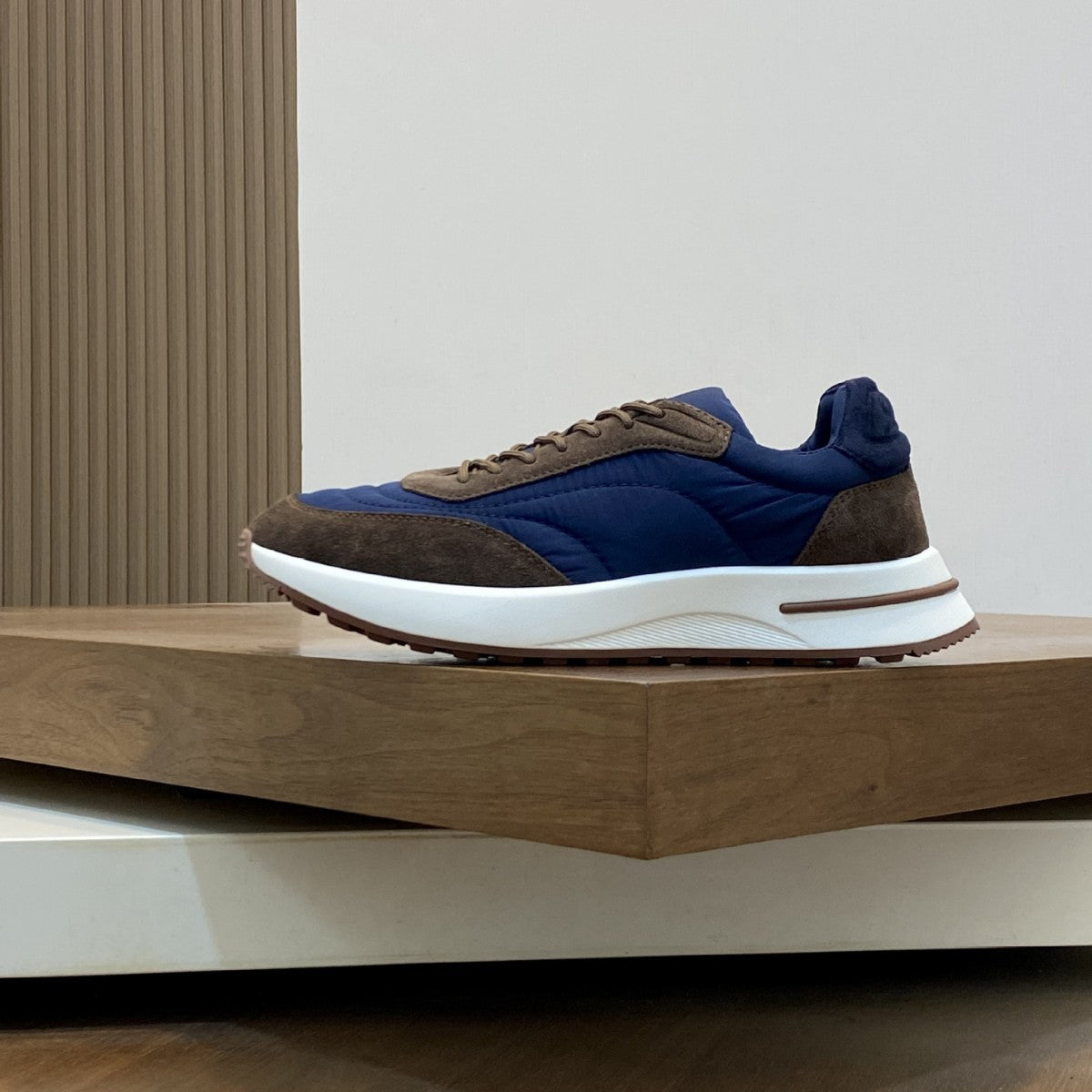 Cowhide Stitching Contrast Color Matching Fashionable Breathable Versatile Men's Sports Shoes