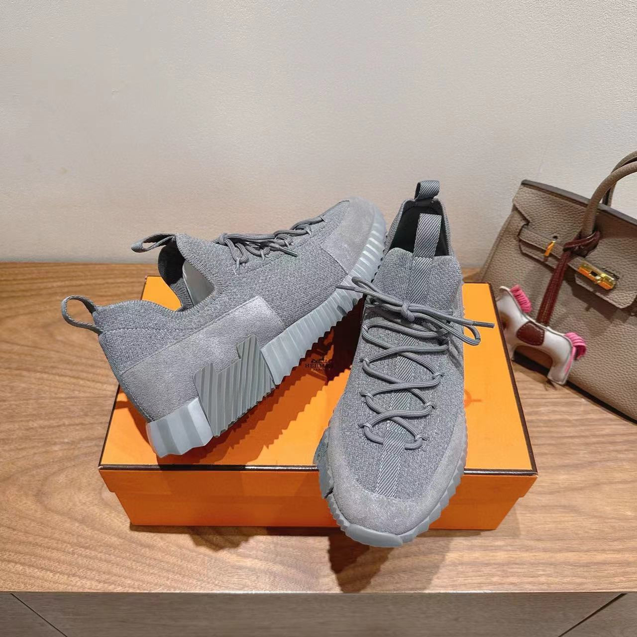 Men's Breathable Mesh Lace Up Lightweight Trendy Men's Sports Shoes