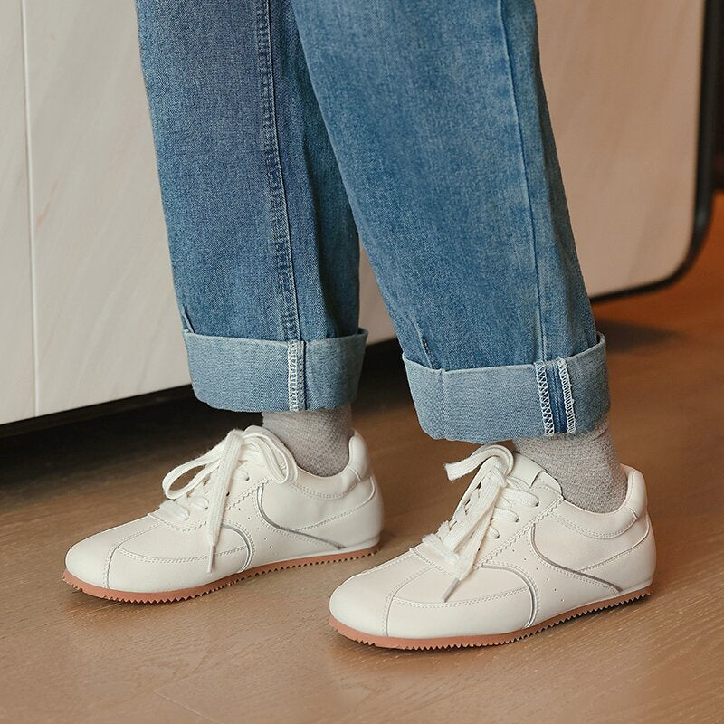 Women's Retro Linen German Training Lace Up Flat Women's Sports Shoes