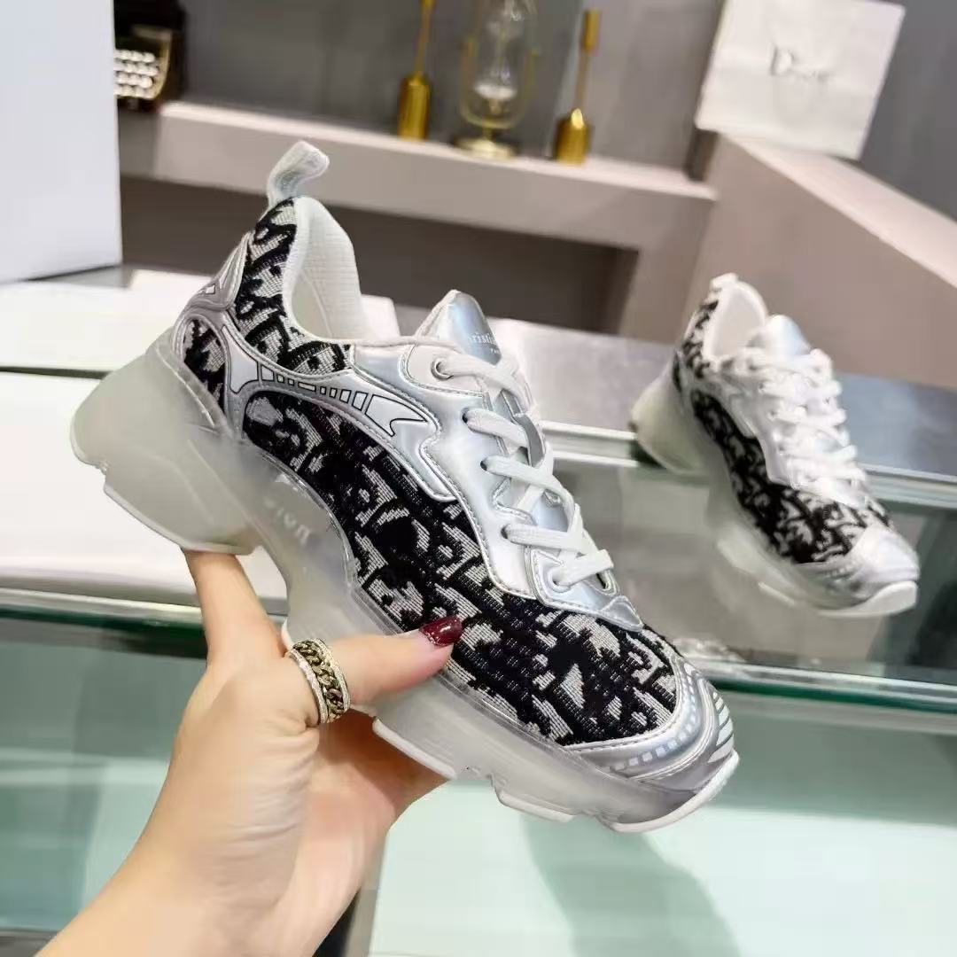 Women's Pair Version Color Matching Mesh Breathable Increased Women's Casual Shoes
