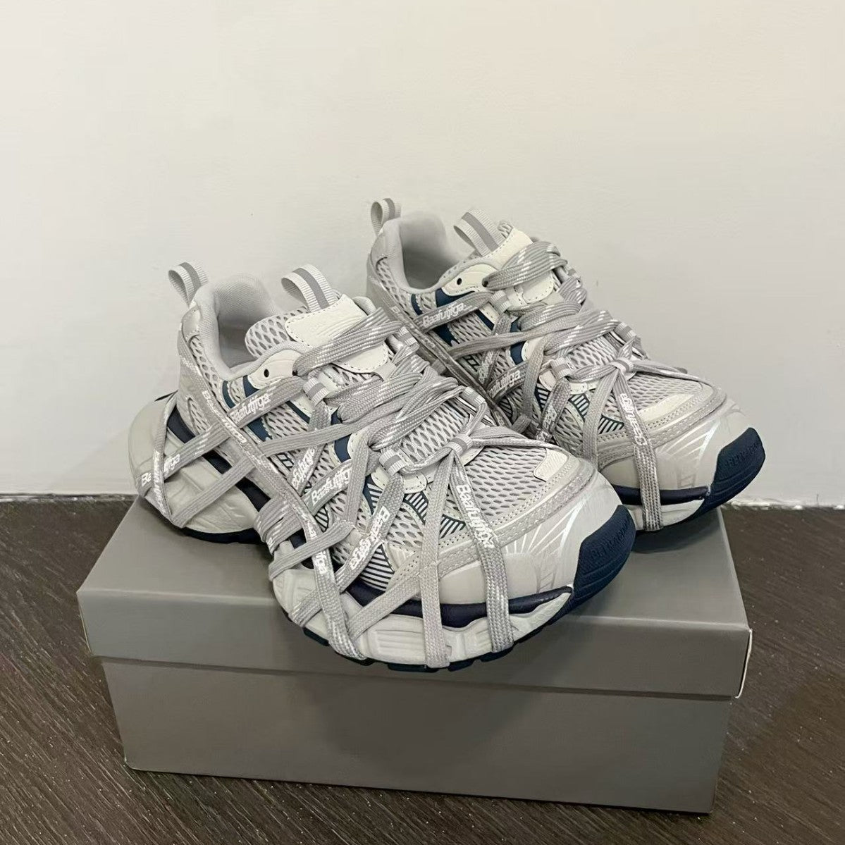 Women's Thick Bottom Spider Web Dad Autumn Fashion Trendy Cool Sports Casual Shoes