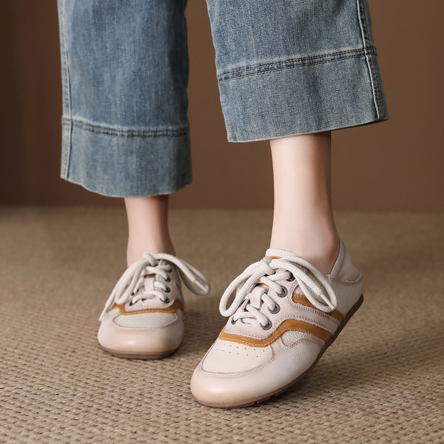 Women's Layer Cowhide Spring Round Toe Flat Bottom Comfort Not Tired Women's Casual Shoes