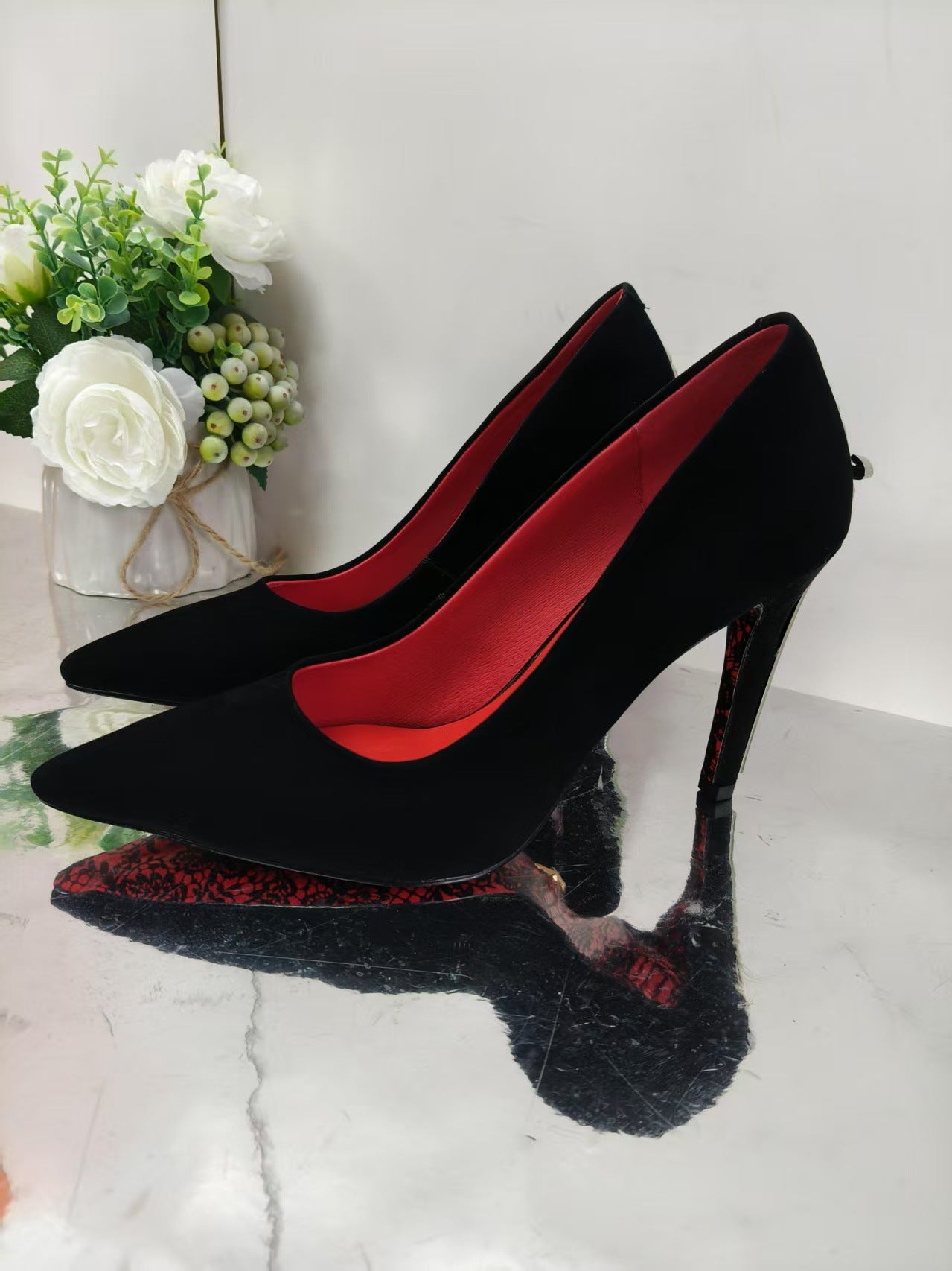 Women's Genuine Sword Truncheon Black Blade Red Heels