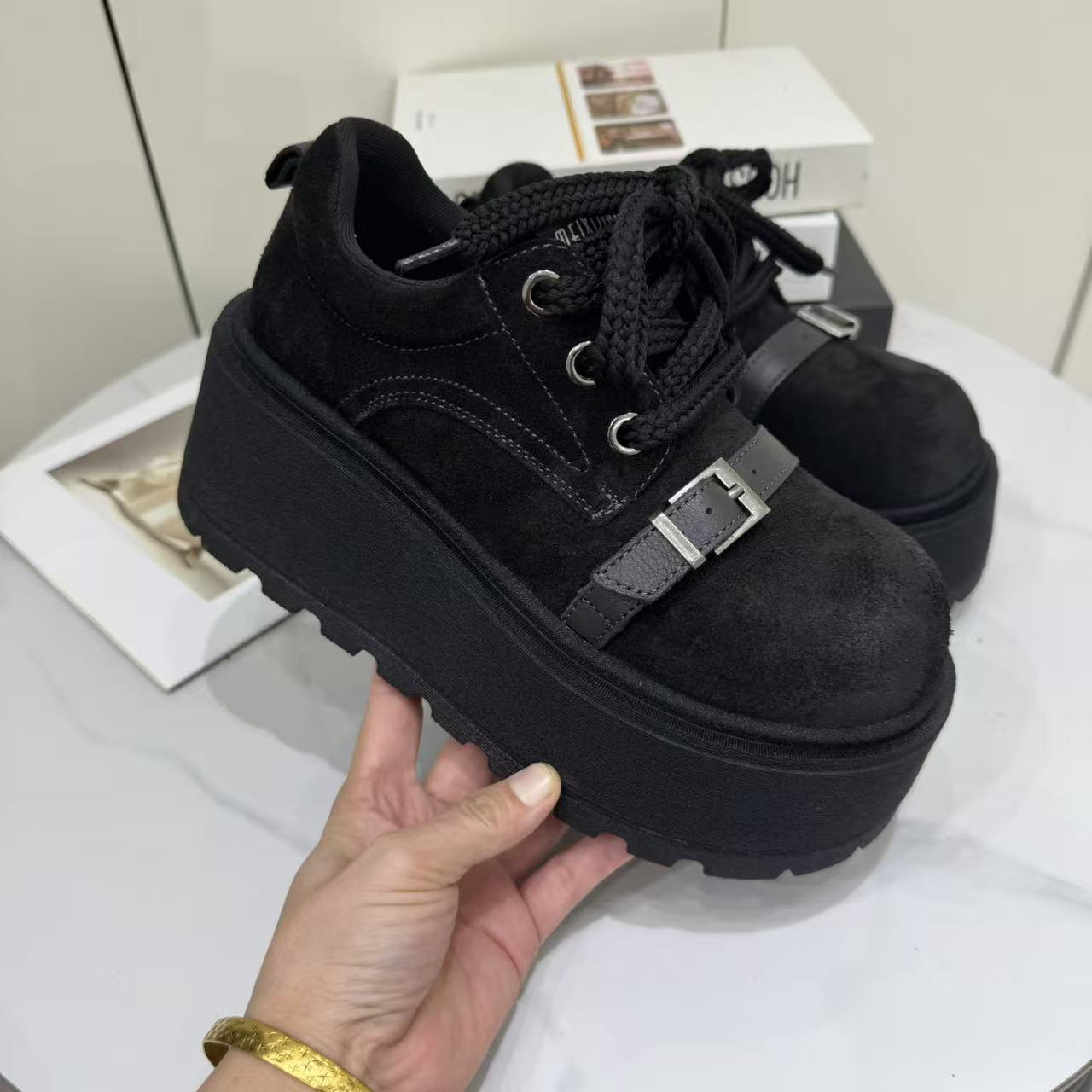 Women's Cowhide Platform Height Increasing Small Autumn Women's Sports Shoes