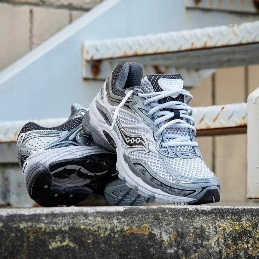 Women's & Men's Full Engine Outdoor Running Thick Bottom Men's Sports Shoes