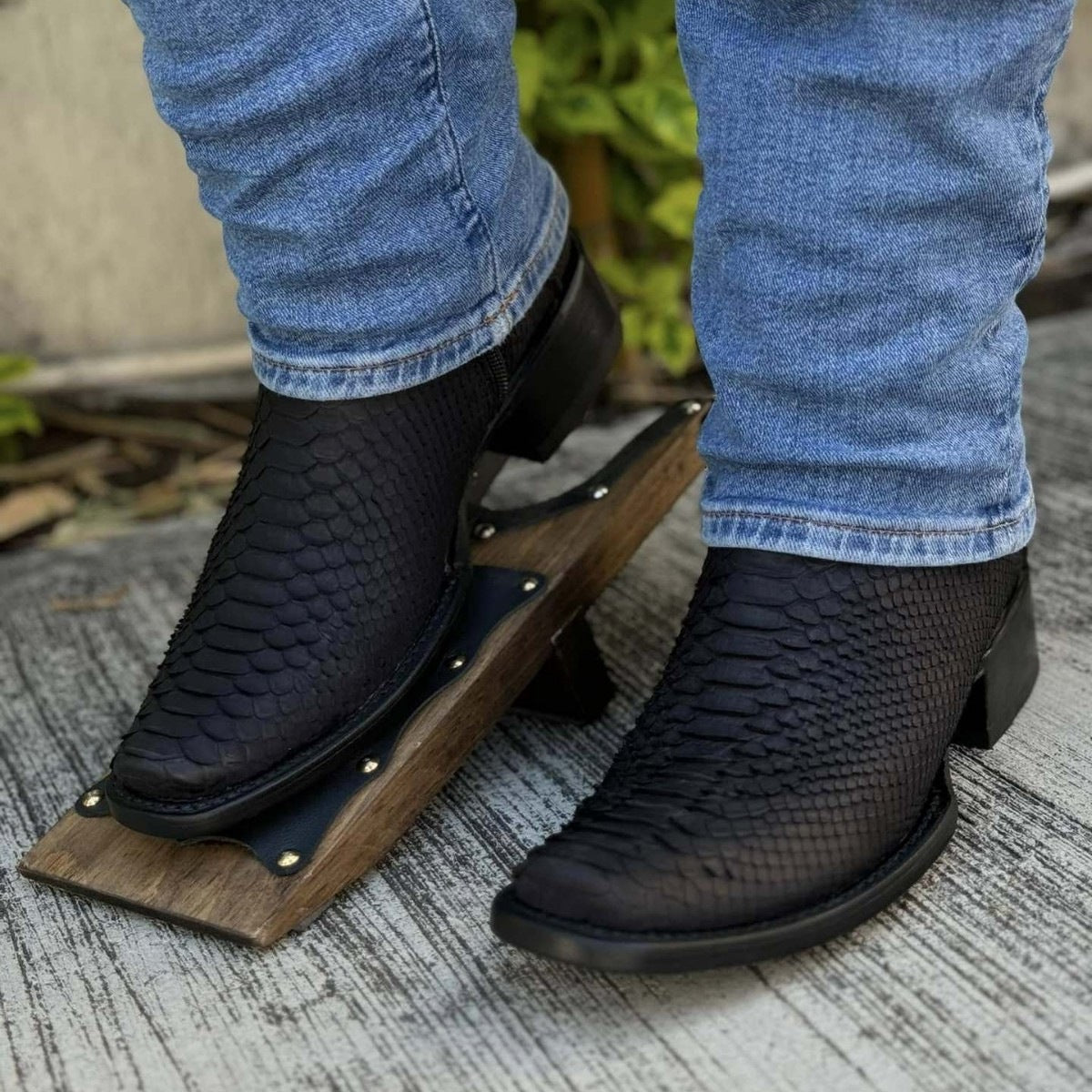 Men's Knight Crocodile Square Head Snake Pattern Men's Leather Boots