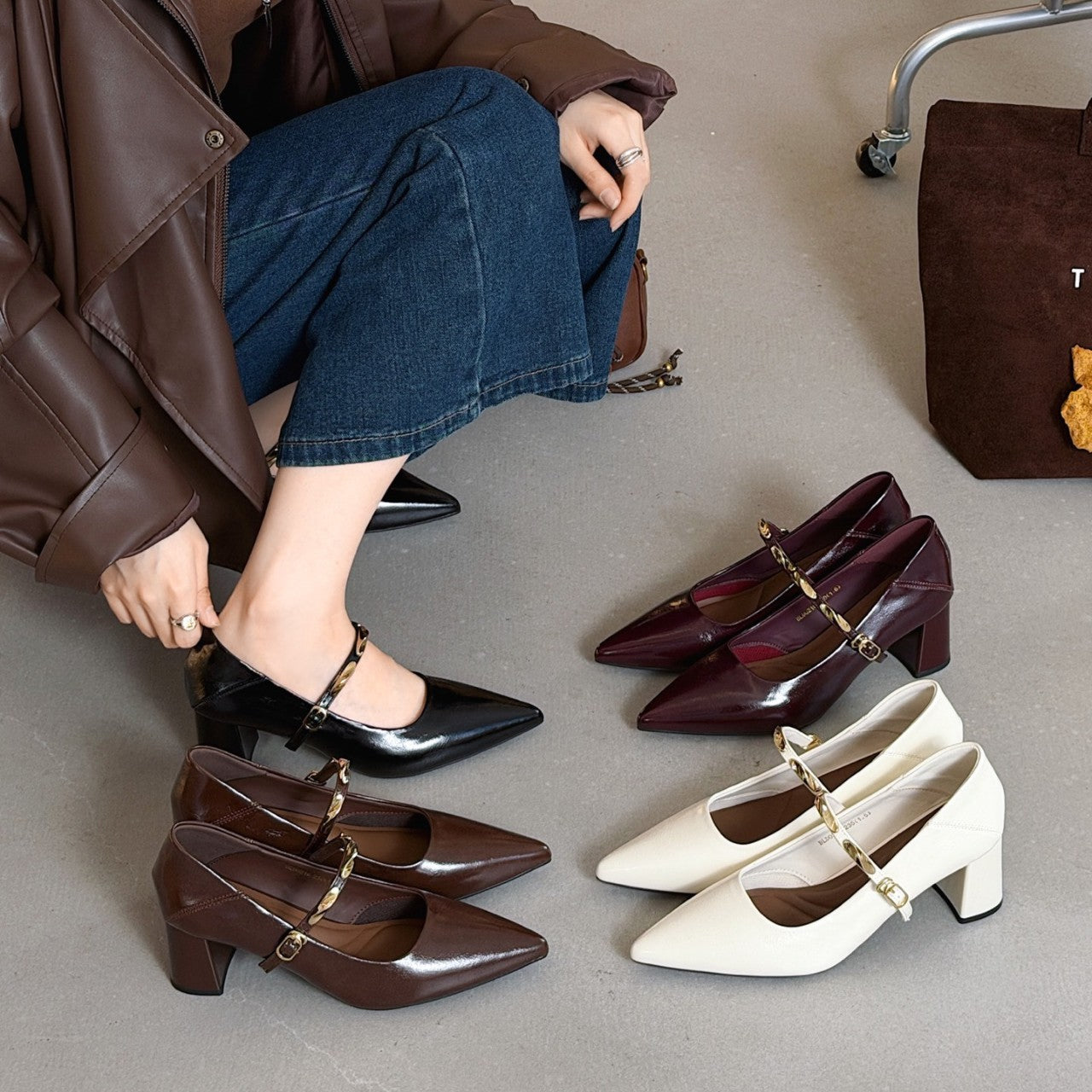 Women's Miss Autumn Caramel Mocha Small Gold Bar High Angora Red Women's Fashion Shoes