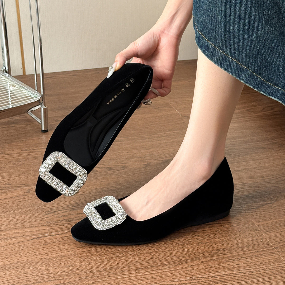 Women's Lei Style Square Toe Buckle Rhinestone Pumps Suede Flat Height Women's Fashion Shoes